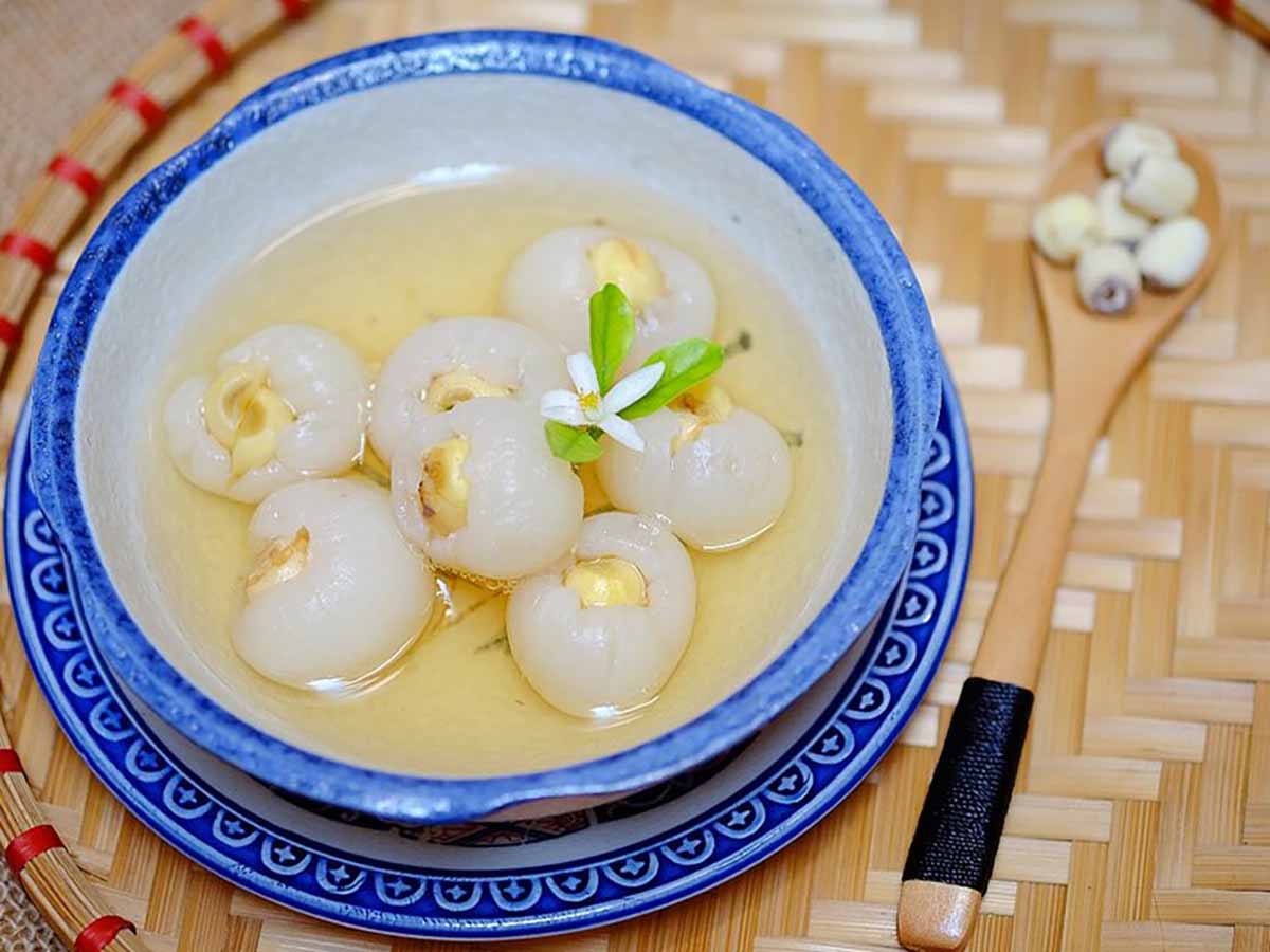 Long Nhãn Ôm Sen Làm Món Gì