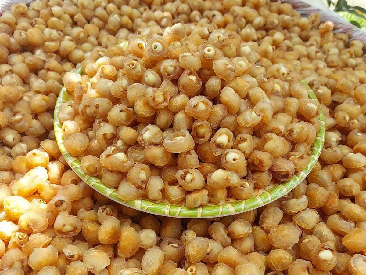 Long Nhãn Ôm Sen Có Tác Dụng Gì