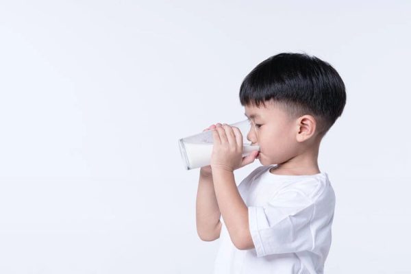 trẻ em uống bột sắn dây được không