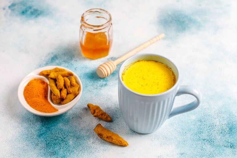 Một Ngày Nên Ăn Bao Nhiêu Tinh Bột Nghệ? Câu Trả Lời Khiến Bạn Bất Ngờ!